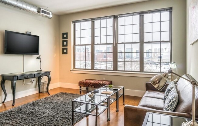 1 bed, 1 bath, 966 sqft, $3,550, Unit 318