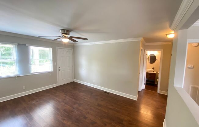 2Bed/1Ba Duplex close to Downtown Concord Fully Renovated with Laundry Room on Site