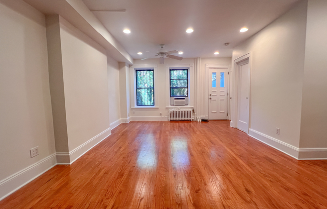 651 10 ST
