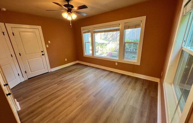 Studio, 1 bath, 300 sqft, $1,175, Unit 3