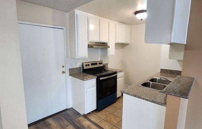 2 beds, 2 baths, 792 sqft, $2,250, Unit # 122