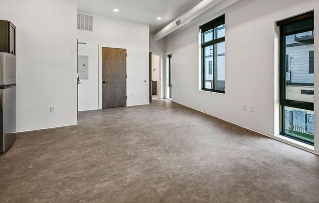 Studio, 1 bath, 444 sqft, $1,075, Unit 3201