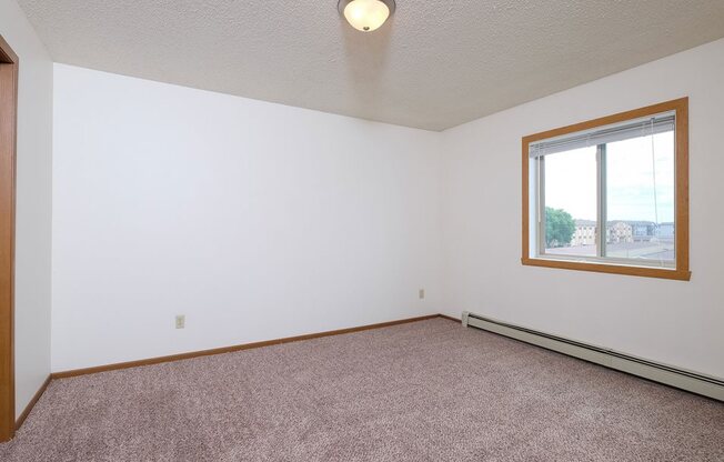 Carlton Place Apartments | 2 Bdrm - Plan C - Mstr Bedroom