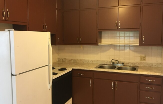 1 bed, 1 bath, 650 sqft, $775
