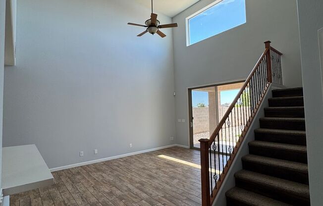 Updated 4 bedroom home in Casa Del Rey Community