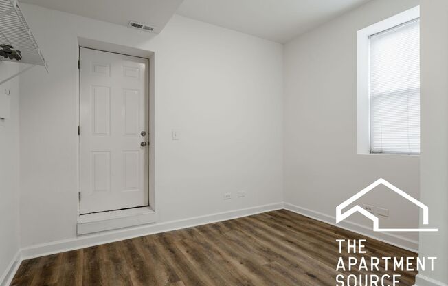 3 beds, 2 baths, $2,895, Unit GDN