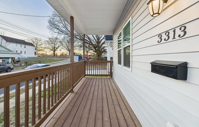 ***$250 off first month rent!! Stunning 3 Bedroom 2.5 Bathroom Home AVAILABLE NOW!