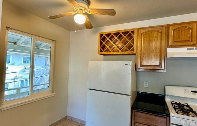 1 bed, 1 bath, 700 sqft, $1,425, Unit #12