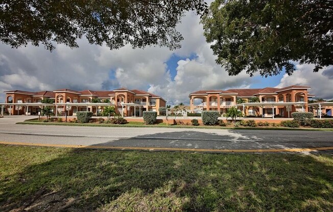 2 beds, 2 baths, $1,750, Unit Unit #209