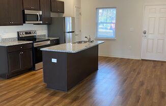 2 beds, 2 baths, $1,525, Unit APARTMENT 301