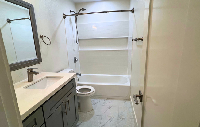 1 bed, 1 bath, 908 sqft, $2,450, Unit 307