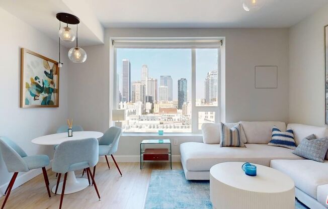 1 bed, 1 bath, 650 sqft, $3,300, Unit 1206