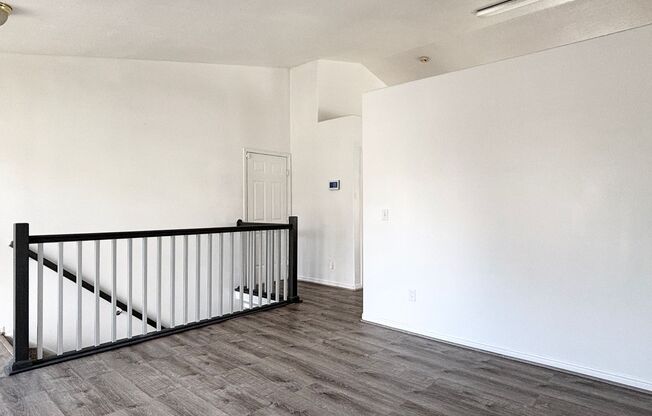 Bright & Spacious Rambler in Rose Park!