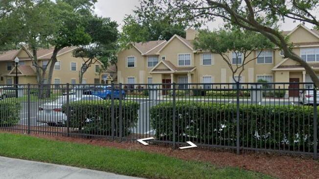 860 GRAND REGENCY PT