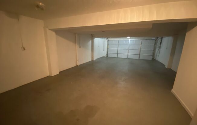 2 beds, 2 baths, 1,350 sqft, $1,745, Unit 5C