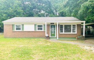 ** 3 Bed 1 Bath located in Chisholm ** Call to schedule a self viewing 334-366-9198