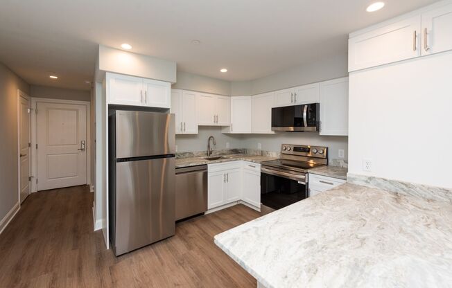 Studio, 1 bath, 460 sqft, $1,795, Unit 201C