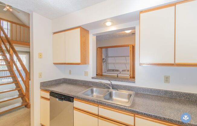 2 beds, 2 baths, 1,292 sqft, $1,599, Unit AL-31