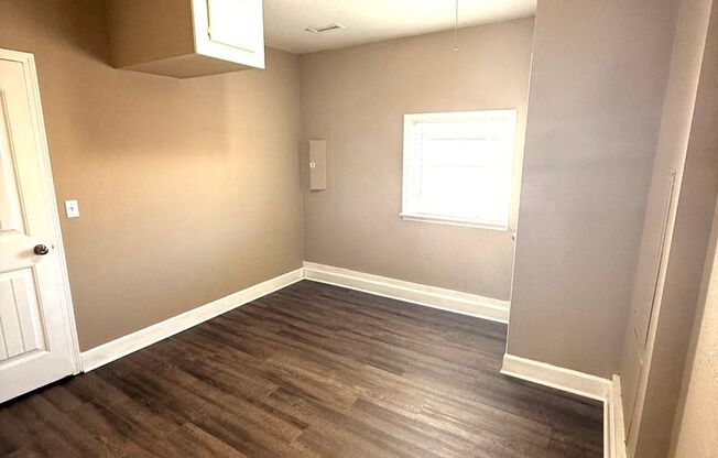 ** 4 Bed 2 Bath located in Park Lake ** Call 334-366-9198 to schedule a self tour