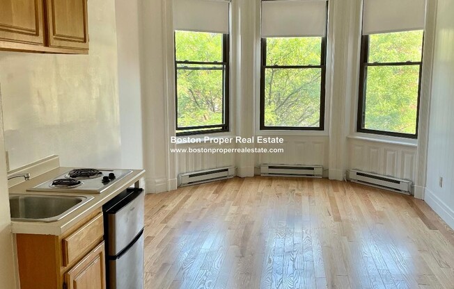 248 Newbury St Apt 9A