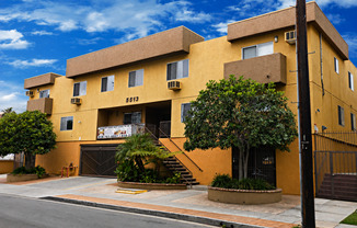 NoHo Liv Apartments
