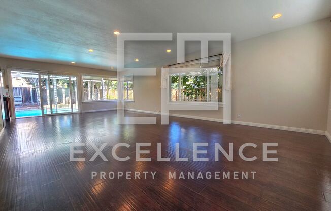 4/2 House With Private Pool & Hot Tub, AC, Pets Negotiable