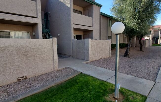 2 beds, 2 baths, $1,350