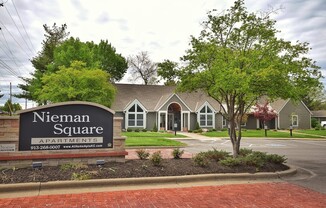 2 beds, 2 baths, 917 sqft, $1,495, Unit #306