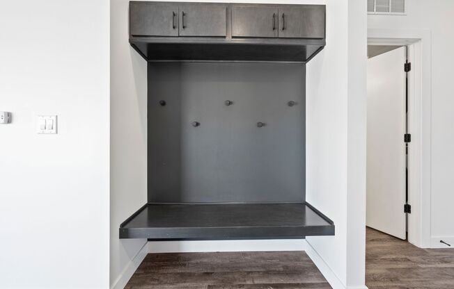 2 beds, 2 baths, 994 sqft, $1,750, Unit 202