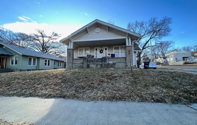 Charming 4 bed home.  Close to KSU and Aggieville