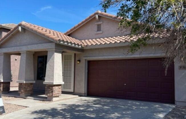 SUN GROVES 3 BED 2 BATH CHANDLER HOME