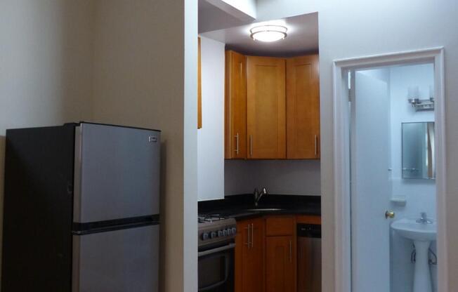 1 bed, 1 bath, $2,700, Unit 4A