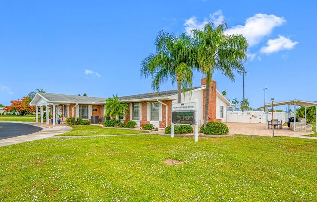 Lake Tarpon Apartments