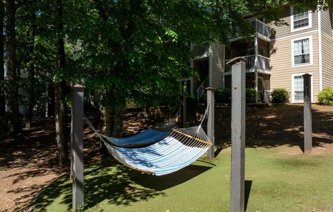 Lake House at Martin's Landing | Roswell, GA | Outdoor Hammocks