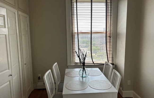 1 bed, 1 bath, 675 sqft, $3,950, Unit 82