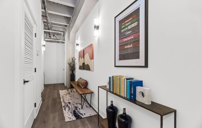 1 bed, 1 bath, 720 sqft, $2,499, Unit 201