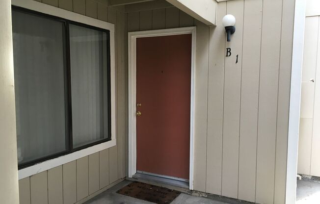 MOVE IN SPECIAL - 1/2 OFF THE 1ST MONTH RENT FOR QUALIFIED APPLICANT(S) - SUPER CUTE UNIT- BRAND NEW CARPET AND PAINT THROUGHOUT- ONLY $1,125 PER MONTH - THIS ONE WON'T LAST