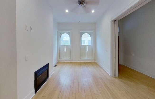 3 beds, 3 baths, 1,800 sqft, $2,399, Unit 16