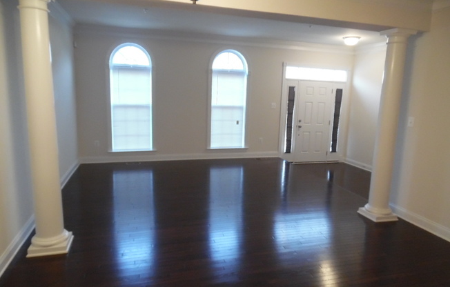 Luxury Townhome- Anne Arundel, MD