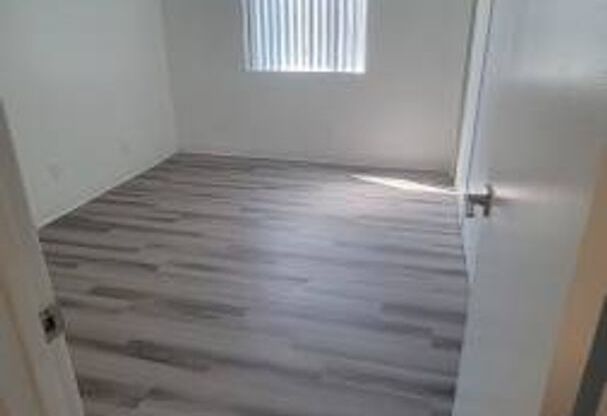 2 beds, 1 bath, 724 sqft, $1,500, Unit 3804-10