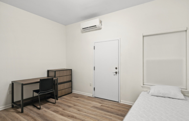 1 bed, 1 bath, 500 sqft, $900, Unit Unit 103