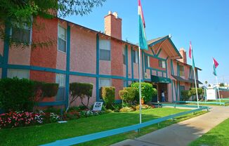 Royal Garden Apartments..Gorgeous Newly Remodeled Apartment Available...Great Location!