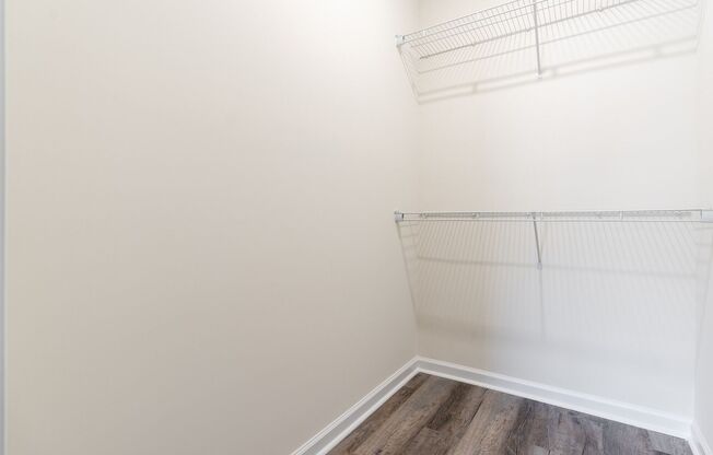 2 beds, 2 baths, 1,025 sqft, $1,285, Unit H104