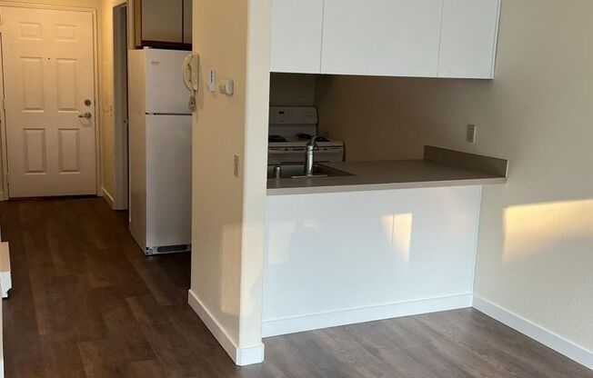 Belvedere Apts.   Queen Anne