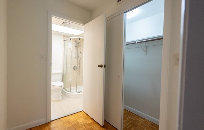 1 bed, 1 bath, 665 sqft, $2,300, Unit 20