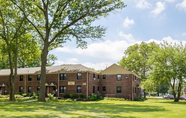 1 bed, 1 bath, 650 sqft, $1,195, Unit 11-1652