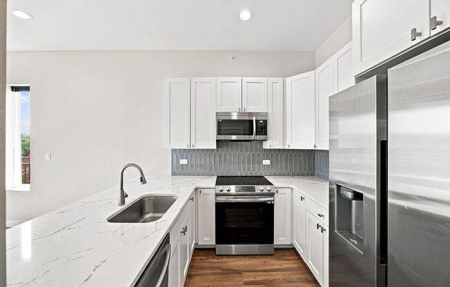 3727 Sunnyside Ave.