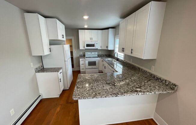 718 W 8th Street