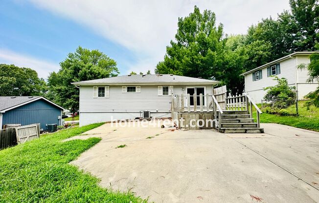 3 beds, 2 baths, $1,649