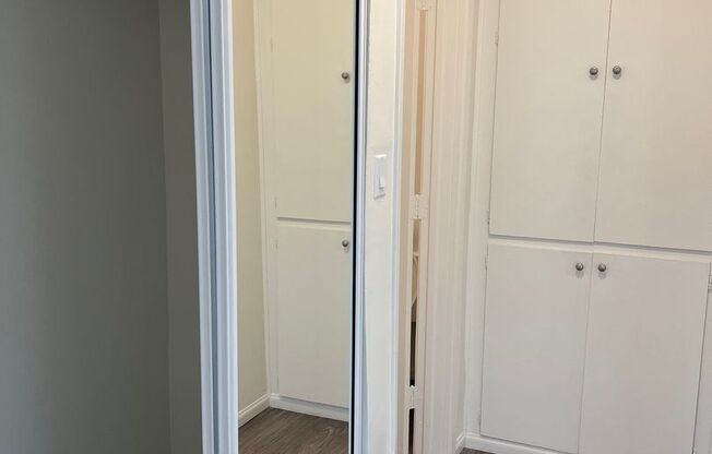 1 bed, 1 bath, 792 sqft, $1,975, Unit 06